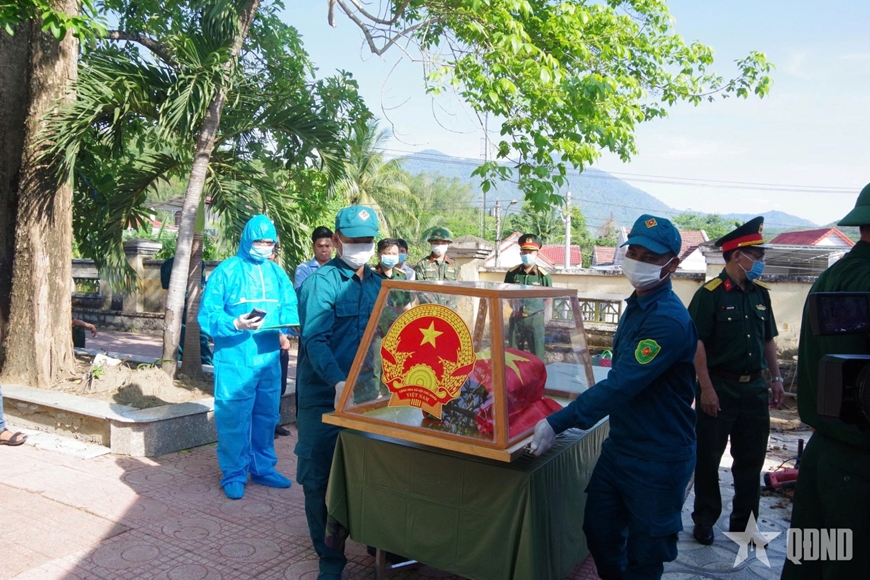 Khánh Hòa: Tiến hành lấy mẫu hài cốt liệt sĩ chưa xác định được thông tin