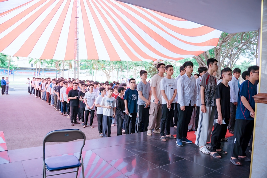 Điểm thi Đ&aacute;nh gi&aacute; tư duy đợt 3: Thủ khoa đạt 93,76 điểm