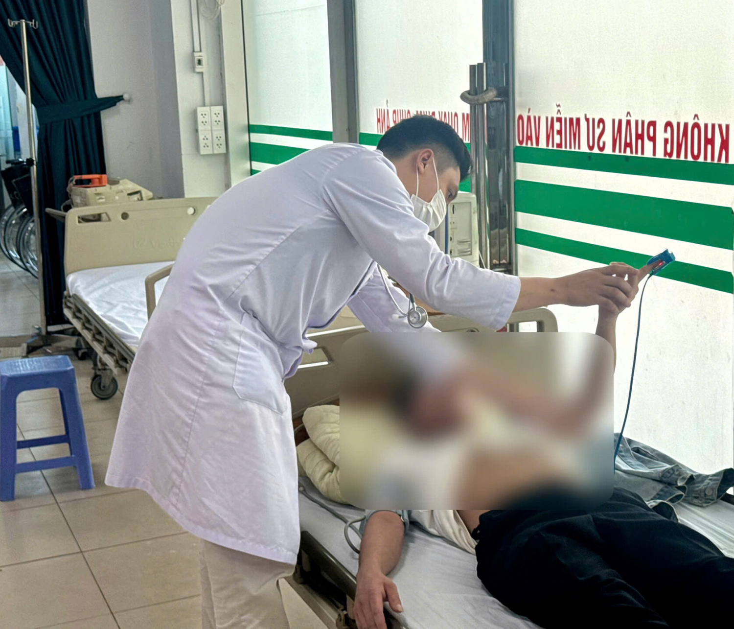 Shipper tai nạn vì say nắng khi giao hàng giữa trời nắng gắt
