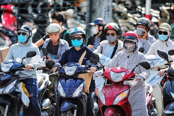 Thời tiết hôm nay (28-5): Khu vực Bắc Bộ chiều tối có mưa rào và dông
