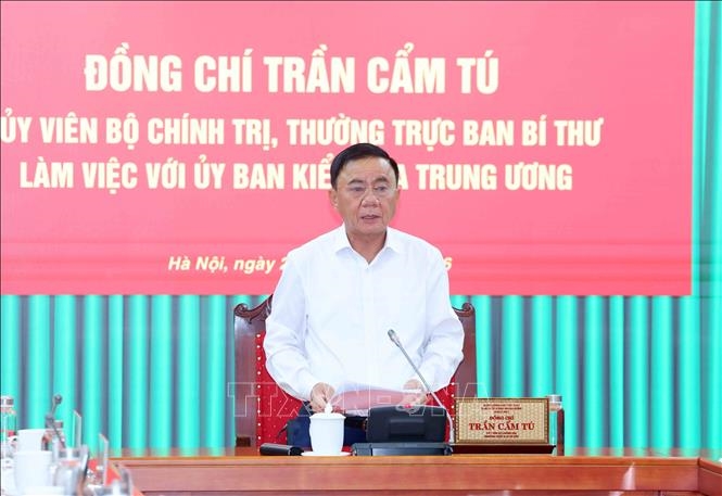 Thường trực Ban B&iacute; thư Trần Cẩm T&uacute; l&agrave;m việc với Ủy ban Kiểm tra Trung ương
