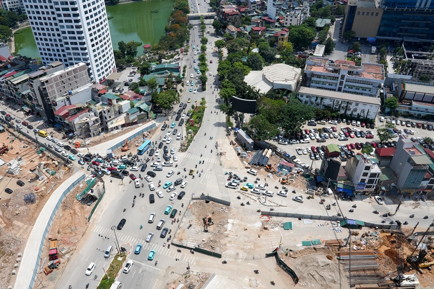 H&agrave; Nội: Điều chỉnh n&uacute;t giao th&ocirc;ng La Th&agrave;nh - Nguyễn Ch&iacute; Thanh để thi c&ocirc;ng tuyến Metro số 5