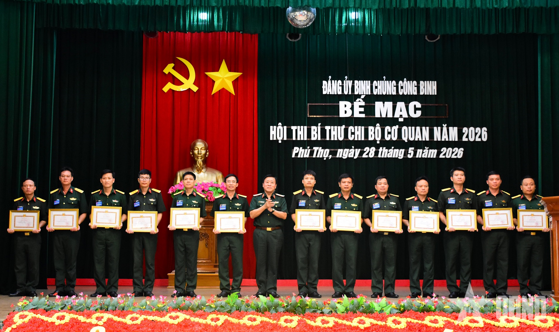 Binh chủng Công binh tổ chức bế mạc Hội thi bí thư chi bộ cơ quan năm 2026