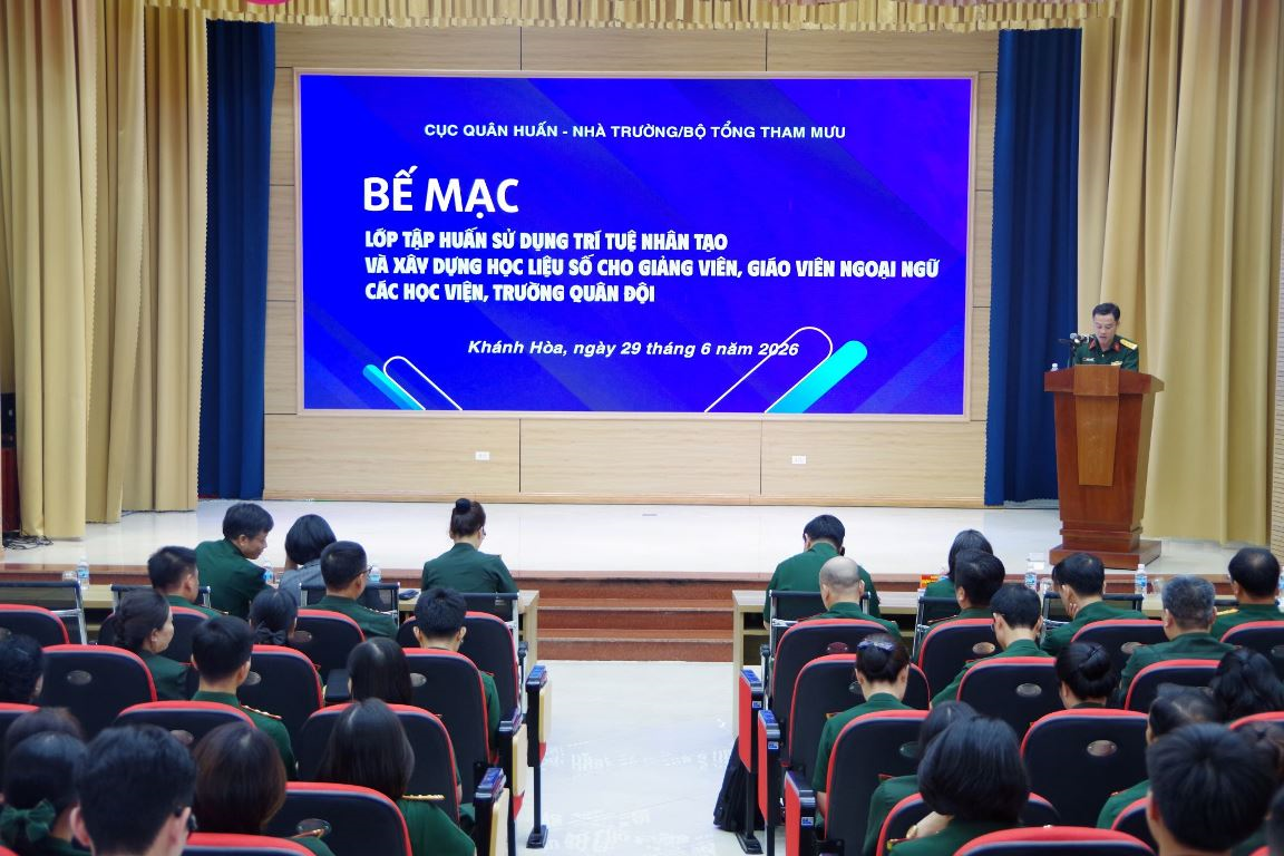 Bế mạc lớp tập huấn ứng dụng AI và xây dựng học liệu số cho giáo viên ngoại ngữ toàn quân

