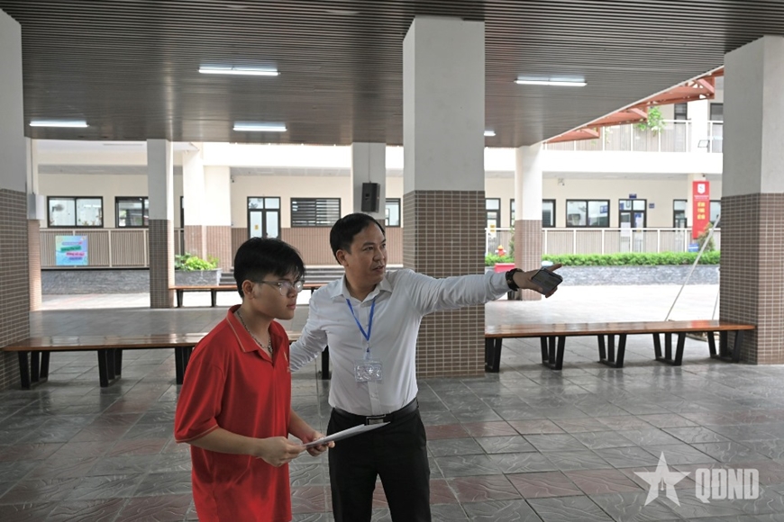 H&agrave; Nội đồng h&agrave;nh c&ugrave;ng th&iacute; sinh trong kỳ thi lớp 10