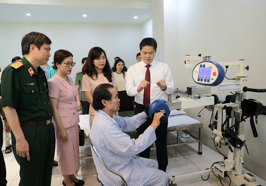 Đề xuất đổi mới chính sách bảo hiểm y tế chi cho thuốc y học cổ truyền