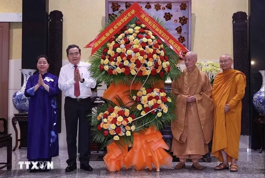 Chủ tịch Quốc hội Trần Thanh Mẫn ch&uacute;c mừng Đại lễ Phật đản tại TP Hồ Ch&iacute; Minh