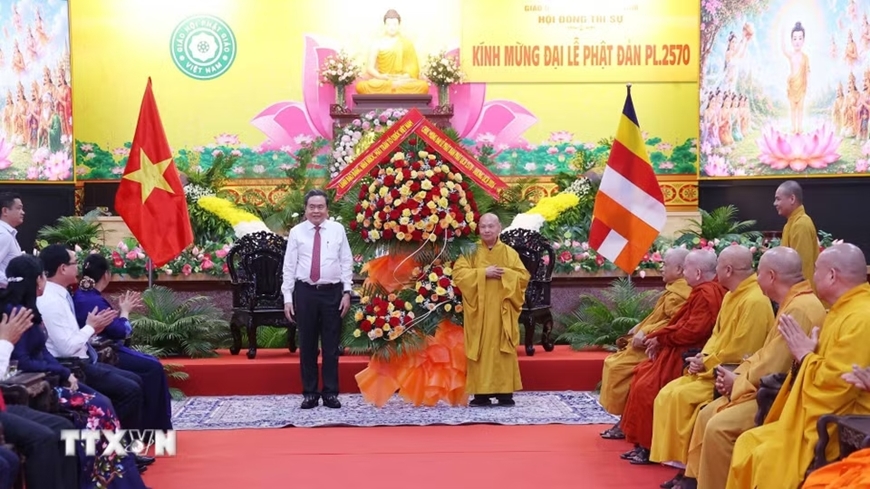 Chủ tịch Quốc hội Trần Thanh Mẫn ch&uacute;c mừng Đại lễ Phật đản tại TP Hồ Ch&iacute; Minh