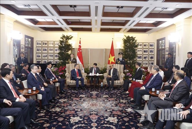 Tổng B&iacute; thư, Chủ tịch nước T&ocirc; L&acirc;m hội đ&agrave;m với Tổng thống Singapore Tharman Shanmugaratnam