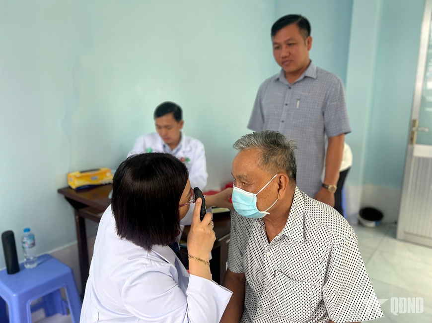 Cà Mau: Đồng loạt ra quân khám sức khỏe, sàng lọc bệnh cho nhân dân