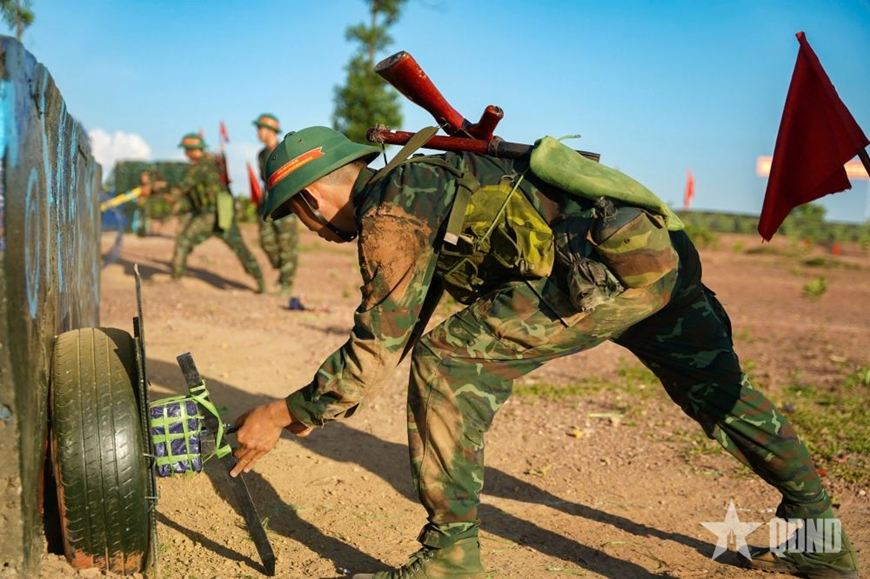 Trung đoàn 841: Những chàng trai rắn rỏi trong nắng gió