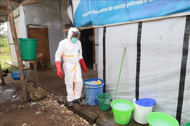 Quốc tế khẩn cấp tăng viện trợ gi&uacute;p Cộng h&ograve;a D&acirc;n chủ Congo chống Ebola