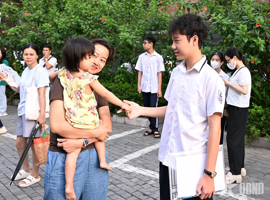 Hà Nội: Sáng nay (30-5), gần 123.500 thí sinh dự thi vào lớp 10
