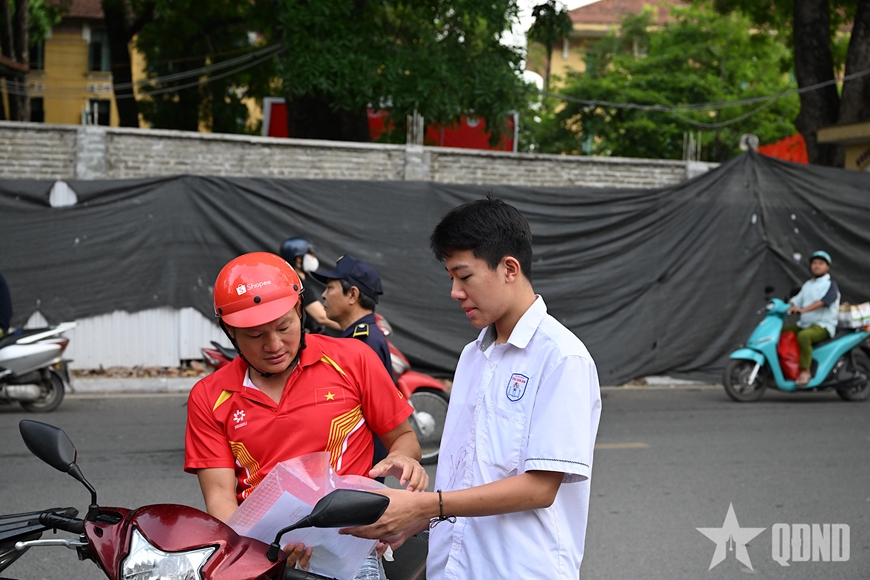 Hà Nội: Sáng nay (30-5), gần 123.500 thí sinh dự thi vào lớp 10