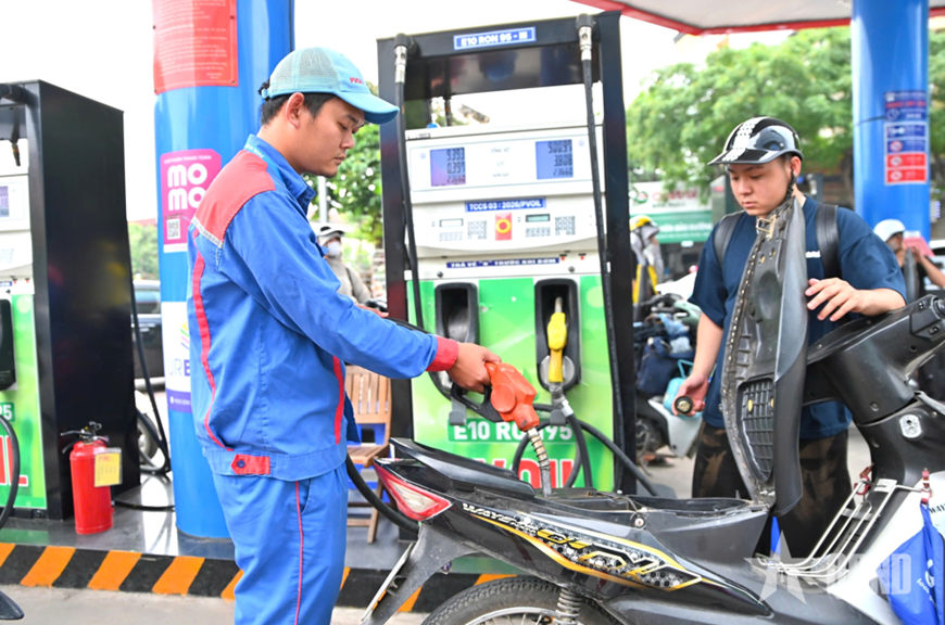 Tại sao xe chết m&aacute;y khi sử dụng xăng E10?