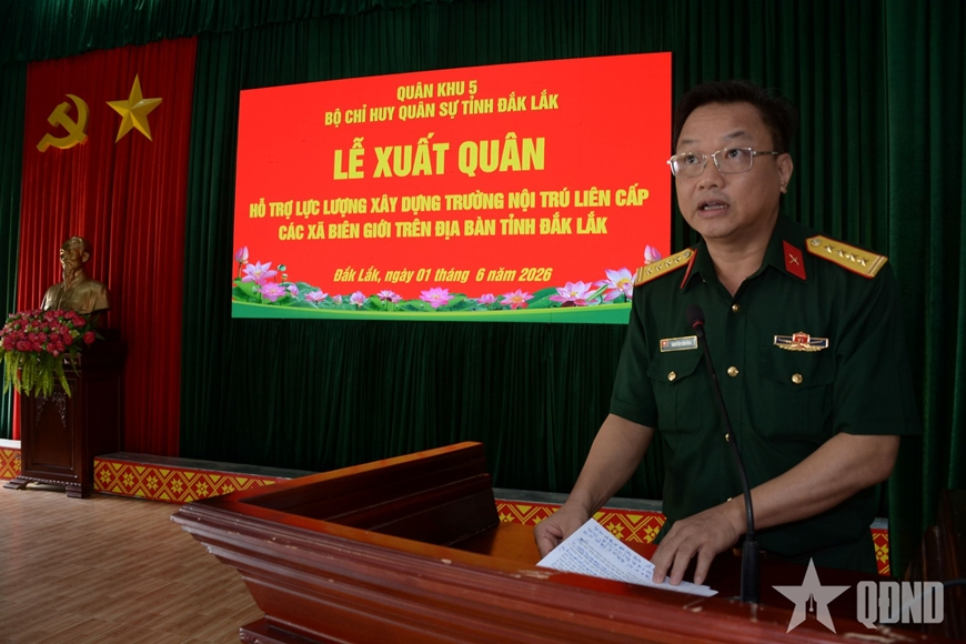 Bộ CHQS tỉnh Đắk Lắk xuất quân tham gia xây dựng các trường nội trú liên cấp trên tuyến biên giới