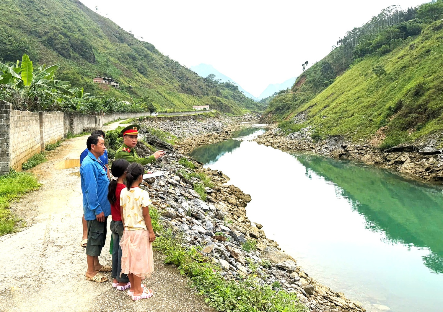 Tuyên Quang: Công an xã Sơn Vĩ tăng cường tuyên truyền, phòng ngừa đuối nước trẻ em dịp hè
