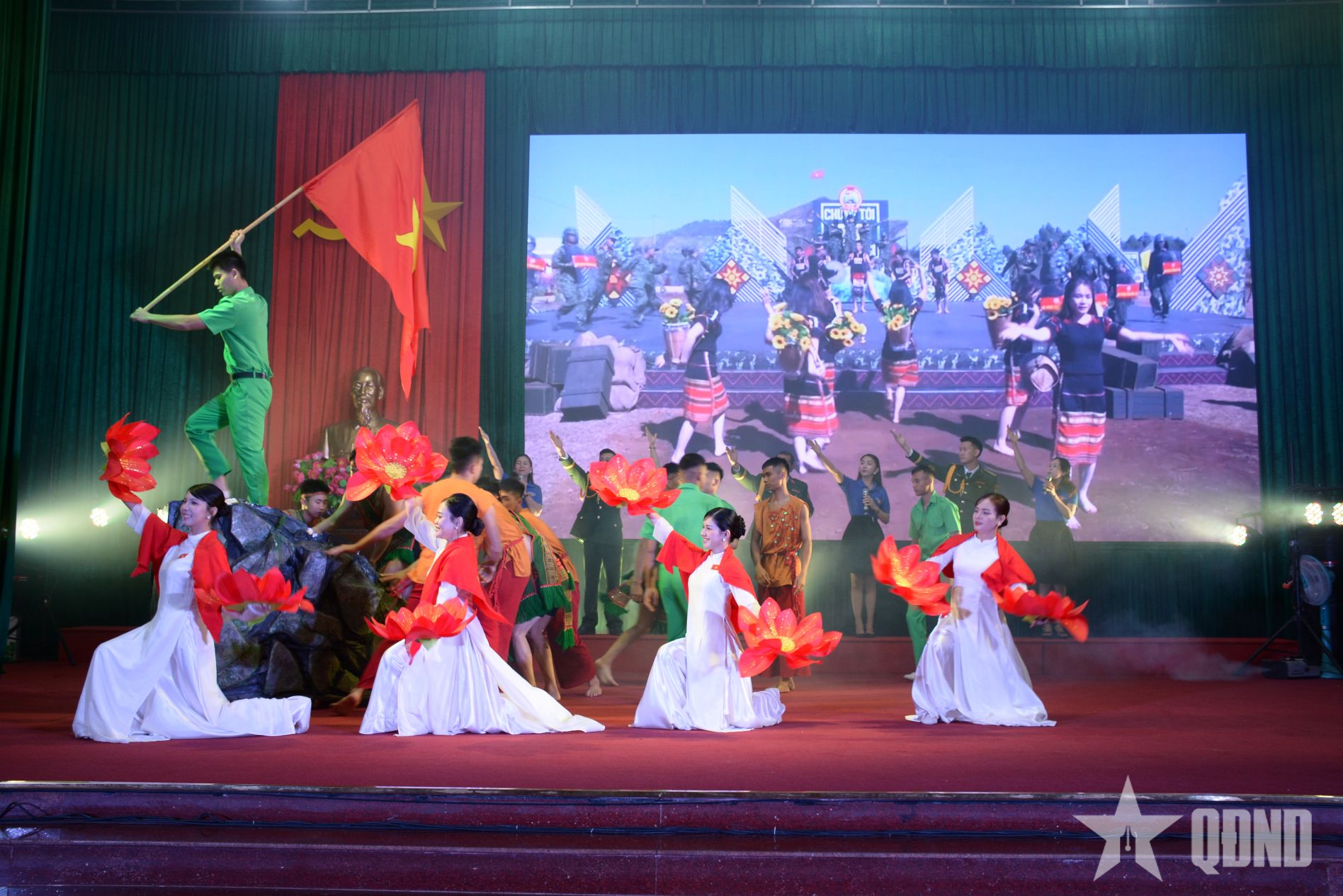 Phát huy vai trò xung kích của tuổi trẻ qua hội thi cán bộ Đoàn giỏi