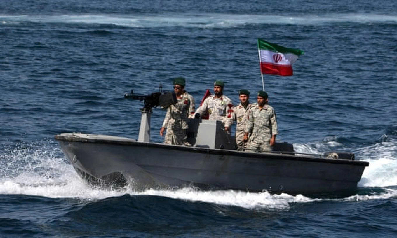Iran tạo điều kiện cho tàu Nhật Bản đi qua eo biển Hormuz

