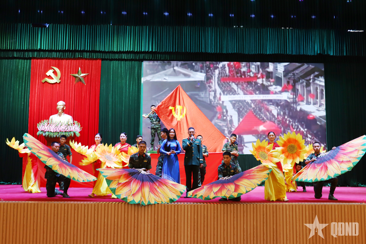 Bộ CHQS tỉnh Quảng Ninh tổ chức Hội thi cán bộ Đoàn giỏi và Tuyên truyền viên trẻ năm 2026