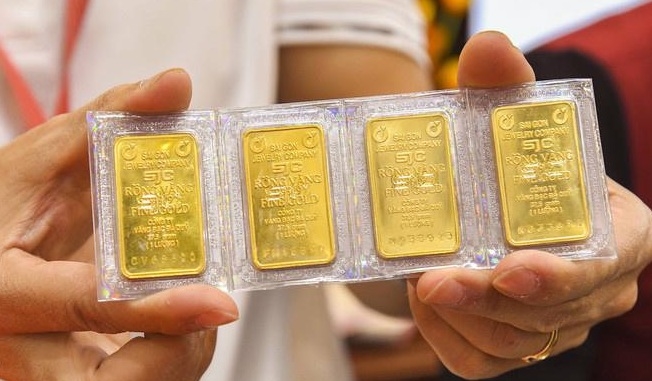 Giá vàng hôm nay (4-6): Trượt dốc dài