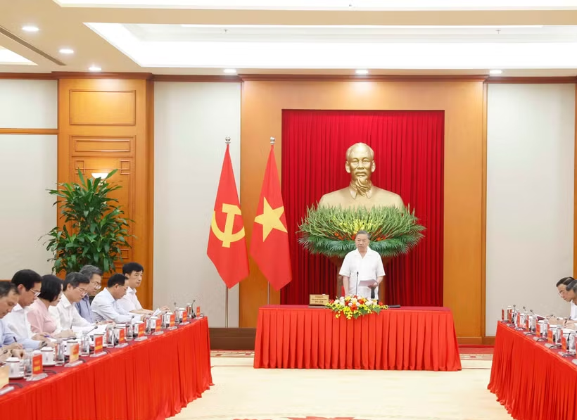 Tổng B&iacute; thư, Chủ tịch nước T&ocirc; L&acirc;m: Đổi mới phương thức l&atilde;nh đạo của Đảng để l&agrave;m cho đất nước tự chủ chiến lược, ph&aacute;t triển nhanh, bền vững