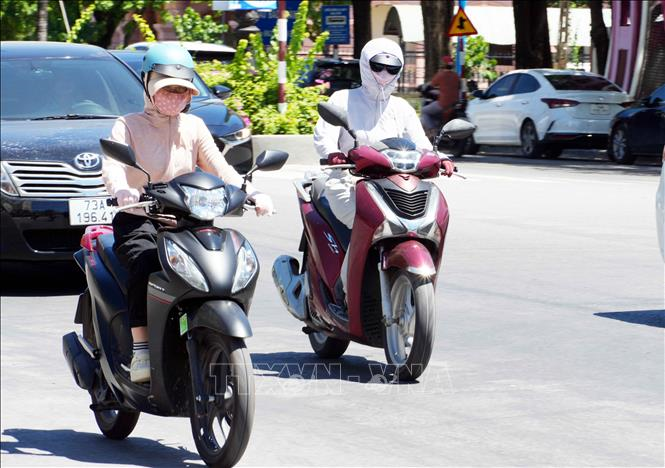 Thời tiết hôm nay (5-6): Mưa dông 