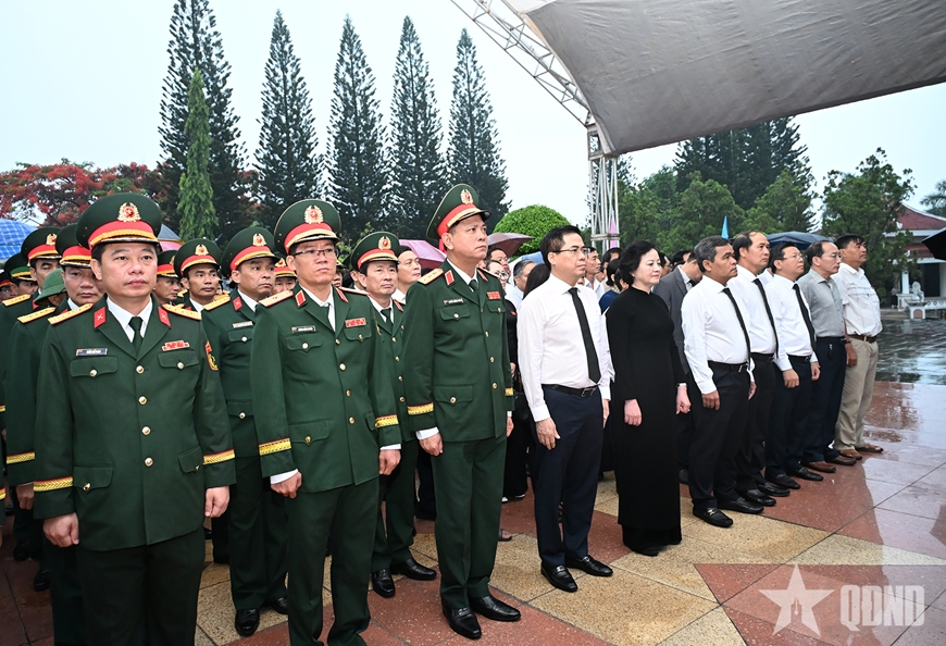 Quảng Ngãi: Khai quật mộ liệt sĩ tập thể tại đường Trường Chinh (phường Kon Tum và phường Đăk Cấm)
