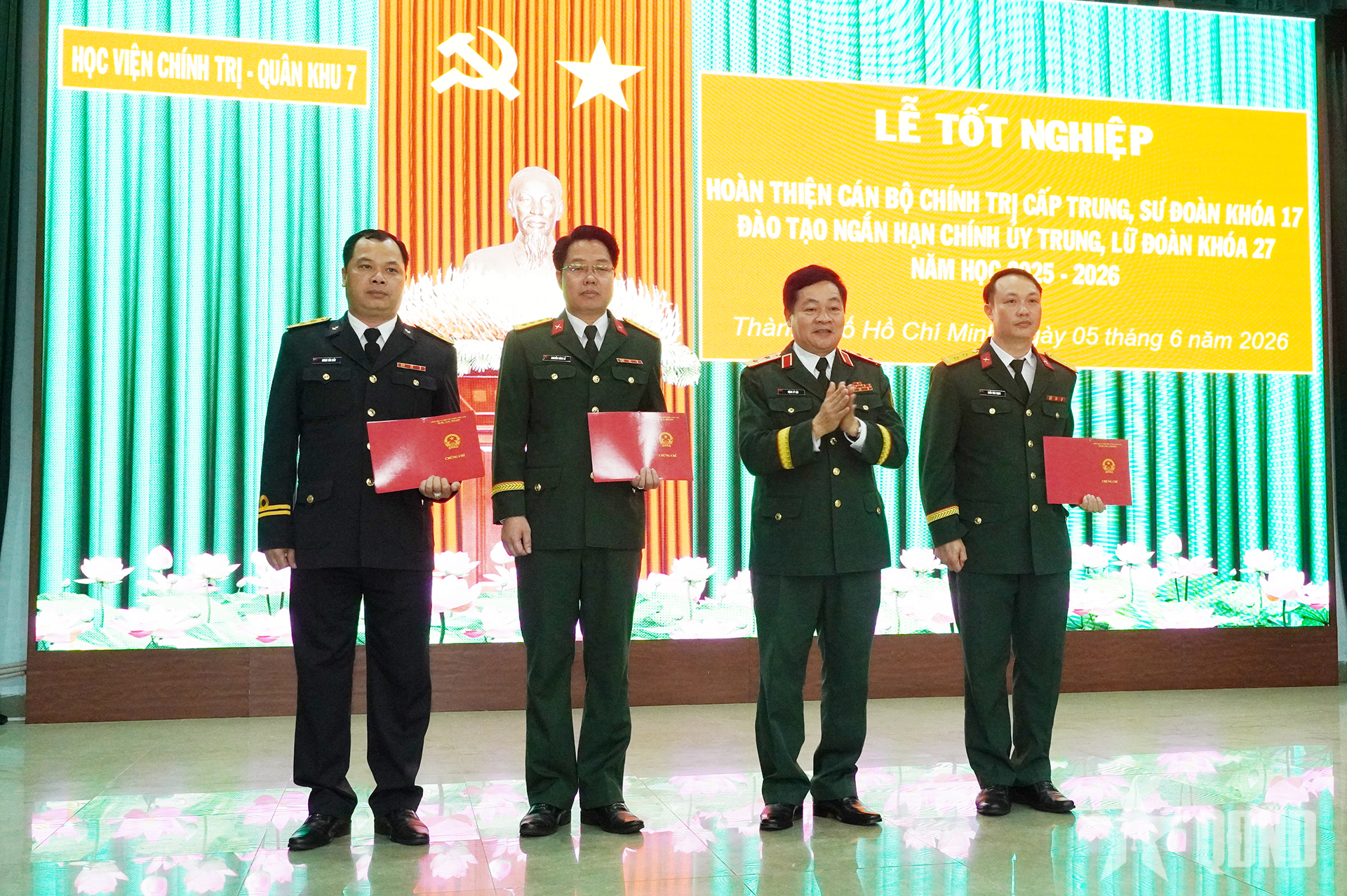 Học viện Chính trị phối hợp tổ chức tốt nghiệp đào tạo ngắn hạn, hoàn thiện cán bộ chính trị 