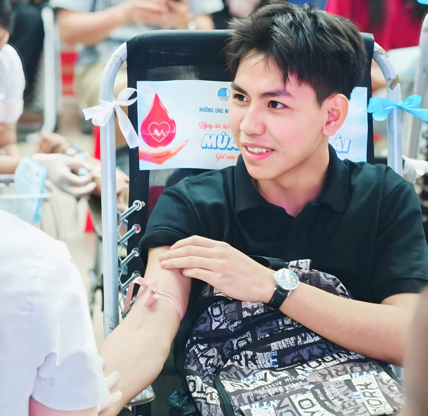 Đông đảo người dân tham gia hiến máu tại Ngày hội hiến máu “Mùa hè nhân ái 2026”