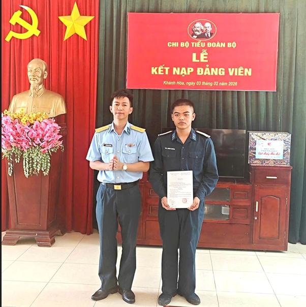 Ngọn lửa lý tưởng của Hạ sĩ Hà Lê Minh Quang