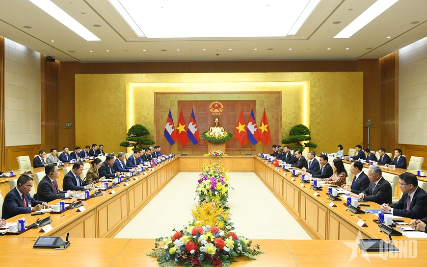 Thủ tướng Lê Minh Hưng hội đàm với Thủ tướng Campuchia Hun Manet