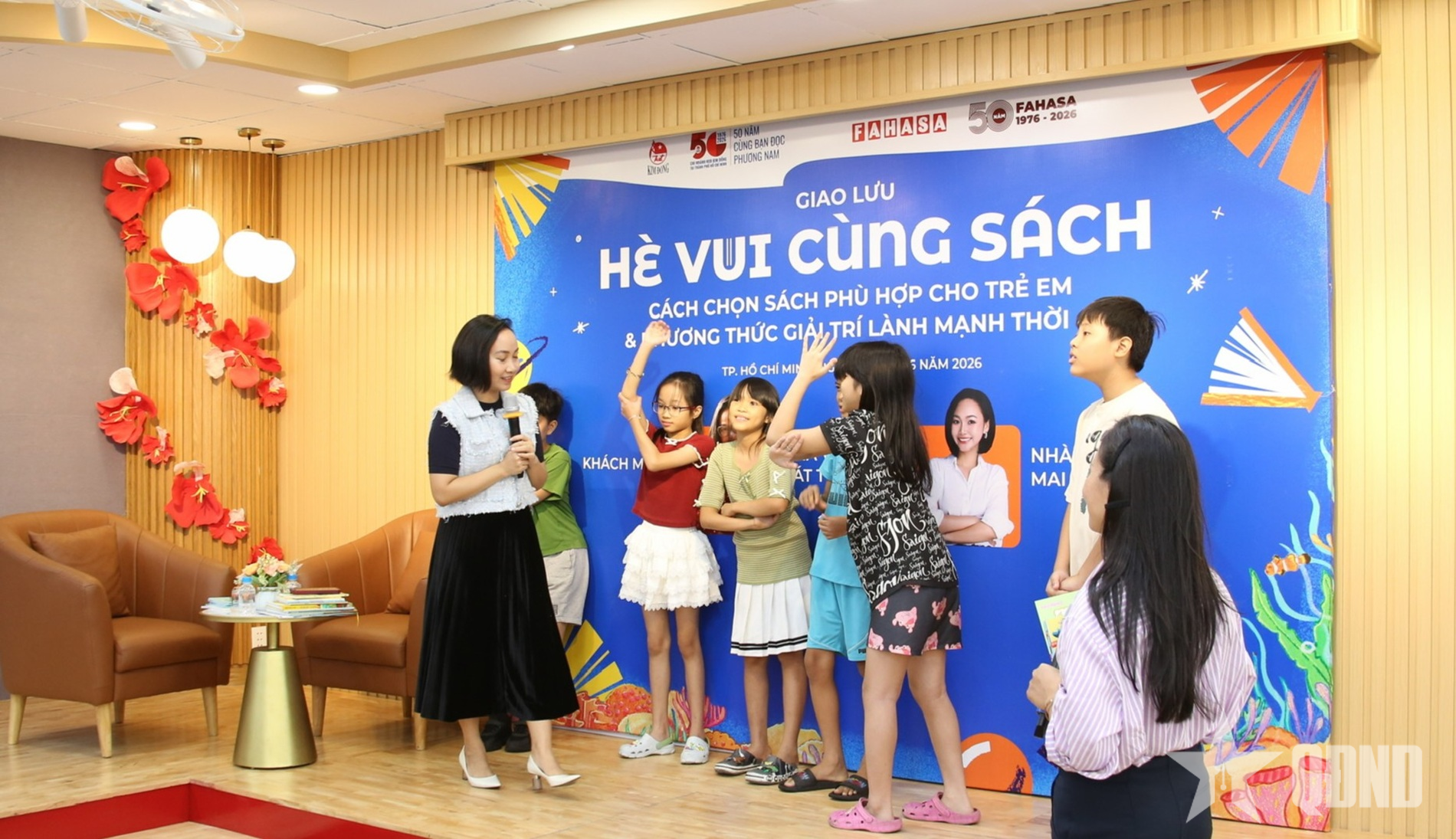 Cách chọn sách cho trẻ và giải trí lành mạnh thời 4.0