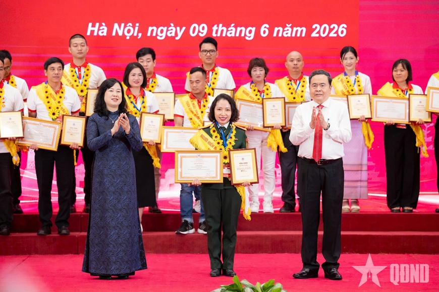 Chủ tịch Quốc hội: Mỗi giọt m&aacute;u hiến tặng l&agrave; nguồn hy vọng v&agrave; cơ hội sống tiếp cho người bệnh