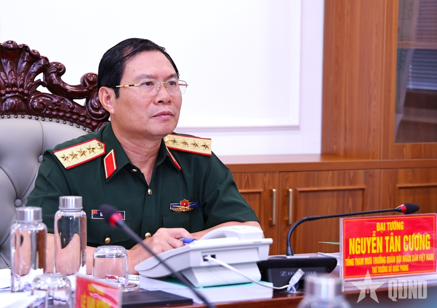 Đại tướng Nguyễn Tân Cương kiểm tra công tác chuẩn bị diễn tập ứng phó tình huống khẩn cấp về y tế
