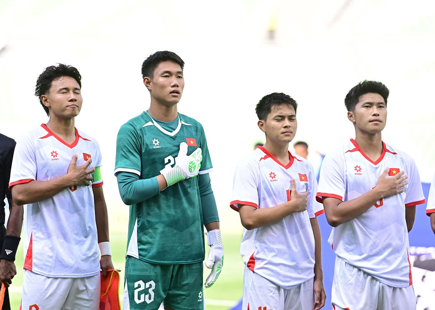 Phản ứng của CĐV Đông Nam Á khi U19 Việt Nam bị loại 3 U19 Việt Nam vẫn còn nhiều cơ hội vào bán kết Đông Nam Á