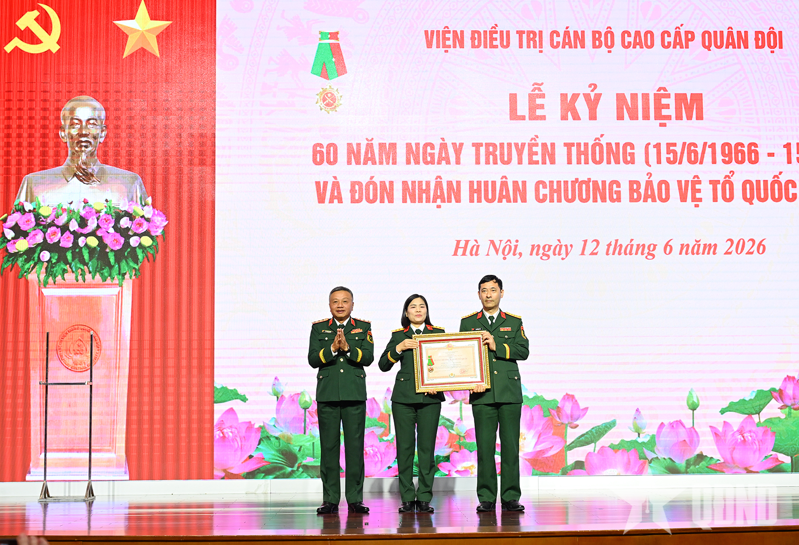 Viện Điều trị cán bộ cao cấp Quân đội đón nhận Huân chương Bảo vệ Tổ quốc hạng Ba