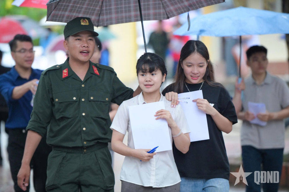 Thí sinh các tỉnh trên địa bàn Tây Bắc hoàn thành buổi thi cuối cùng an toàn, đúng quy định