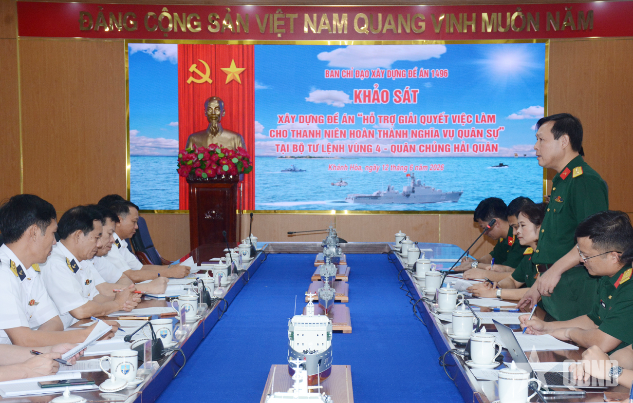 Vùng 4 Hải quân đề xuất nhiều biện pháp hỗ trợ giải quyết tốt việc làm cho bộ đội xuất ngũ