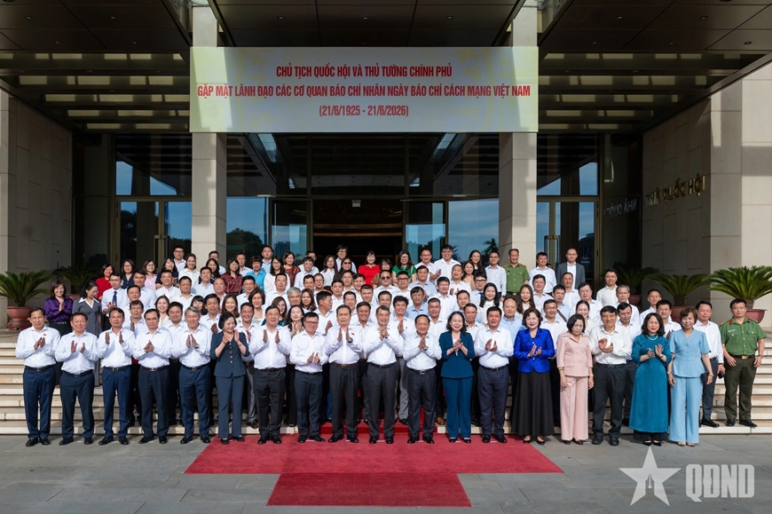 Chủ tịch Quốc hội Trần Thanh Mẫn và Thủ tướng Chính phủ Lê Minh Hưng gặp mặt lãnh đạo các cơ quan báo chí