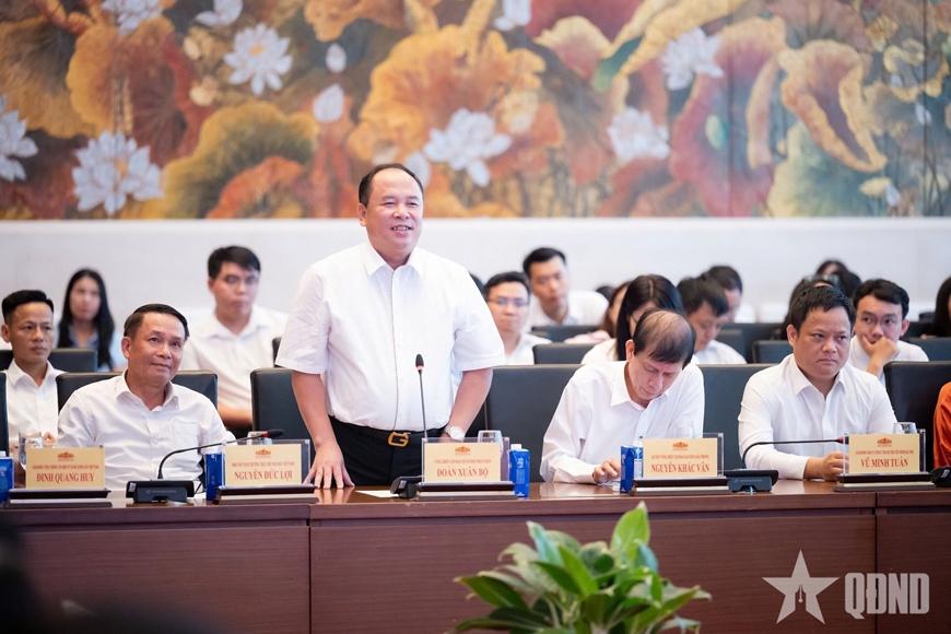 Chủ tịch Quốc hội Trần Thanh Mẫn và Thủ tướng Chính phủ Lê Minh Hưng gặp mặt lãnh đạo các cơ quan báo chí
