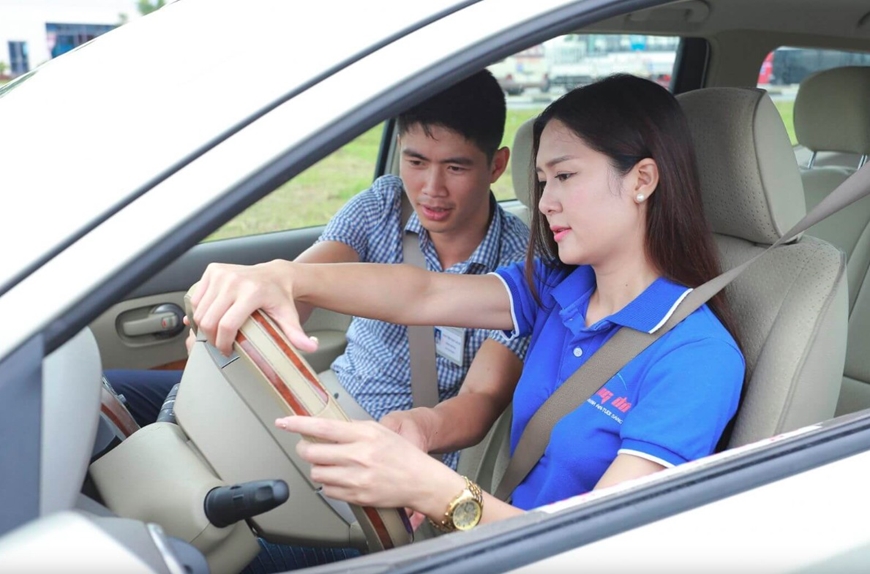 Thủ tục đ&agrave;o tạo l&aacute;i xe sẽ được r&uacute;t gọn c&ograve;n 1 - 5 ng&agrave;y?