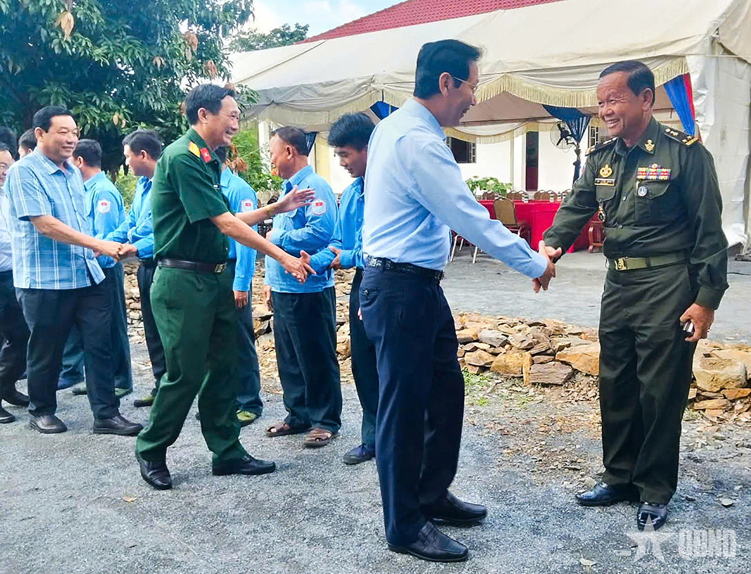 Thăm, động viên Đội K93 làm nhiệm vụ tìm kiếm, quy tập hài cốt liệt sĩ tại Campuchia