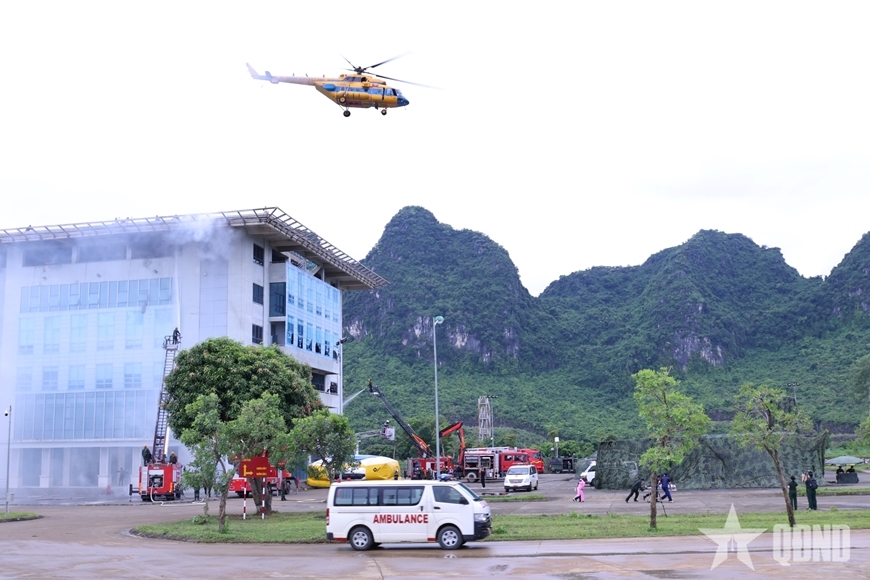 Từ 13-7, ch&iacute;nh s&aacute;ch tiền lương, tiền c&ocirc;ng đối với người l&agrave;m nhiệm vụ trong t&igrave;nh trạng khẩn cấp c&oacute; hiệu lực