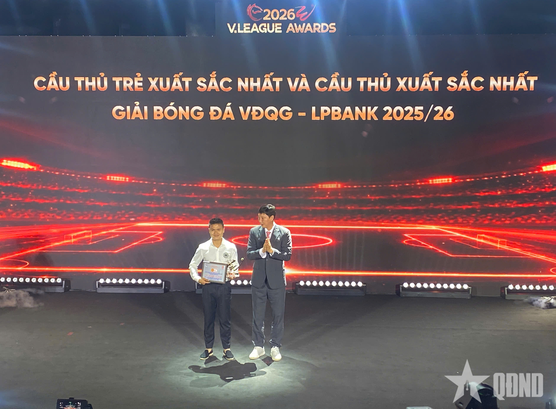 Quang Hải, Văn Hậu, Đình Bắc được vinh danh ở V-League Awards 2026

