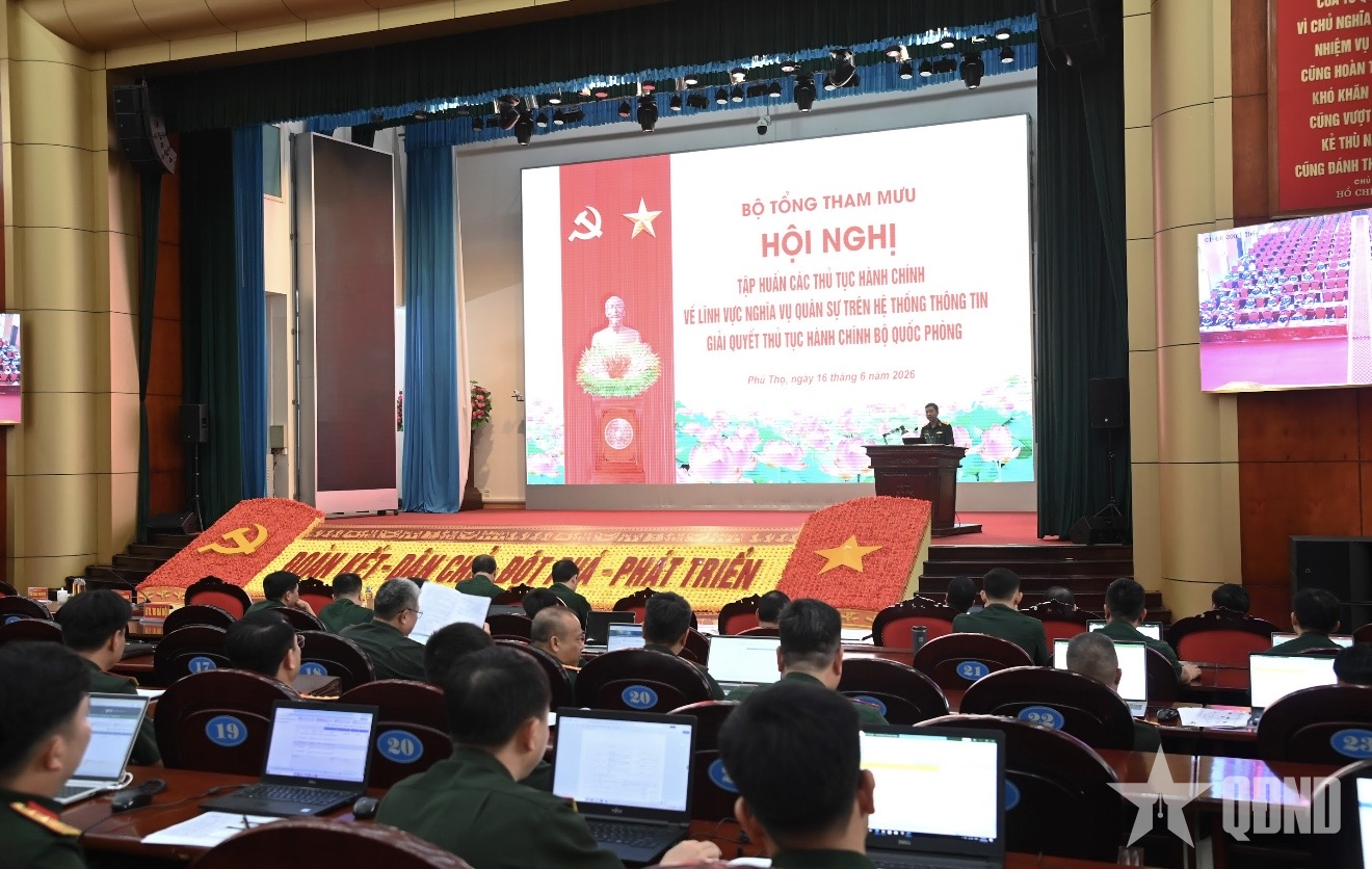 Tập huấn ứng dụng phần mềm giải quyết thủ tục hành chính lĩnh vực nghĩa vụ quân sự