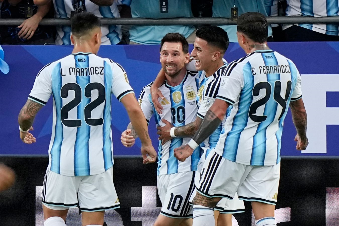 Video bàn thắng trận Argentina - Algeria