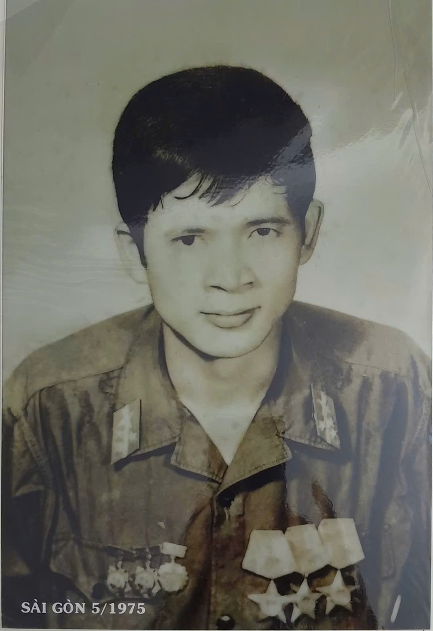 Gallery - 	Anh hùng LLVT nhân dân Nguyễn Quang Lộc