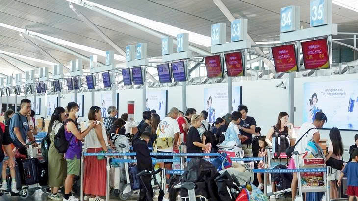 Hành khách có thể được hoàn tiền vé nếu chuyến bay chậm trên 4 tiếng