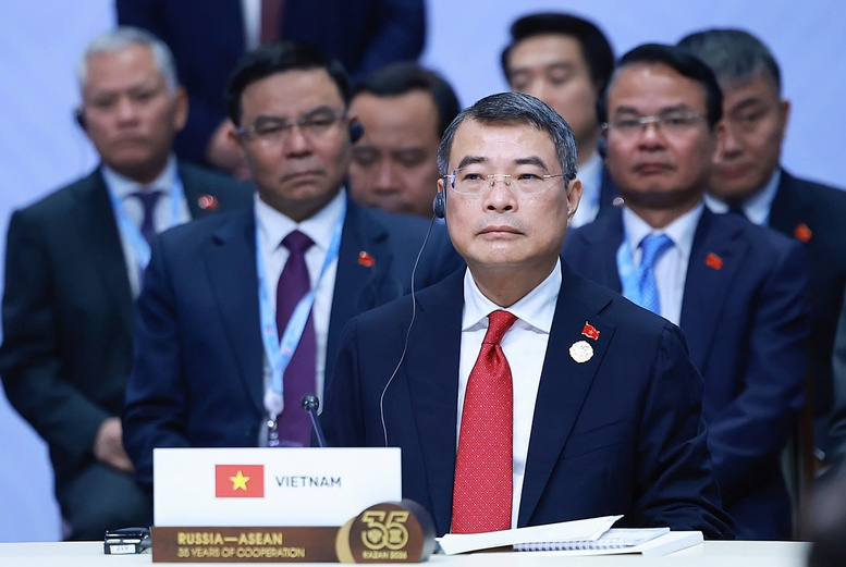 Thủ tướng Lê Minh Hưng dự phiên toàn thể Hội nghị Cấp cao Kỷ niệm 35 năm quan hệ ASEAN-Nga